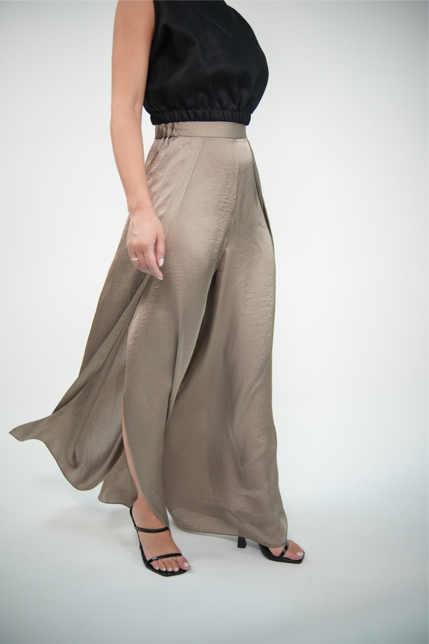 Free Flow Trouser - Golden Brown