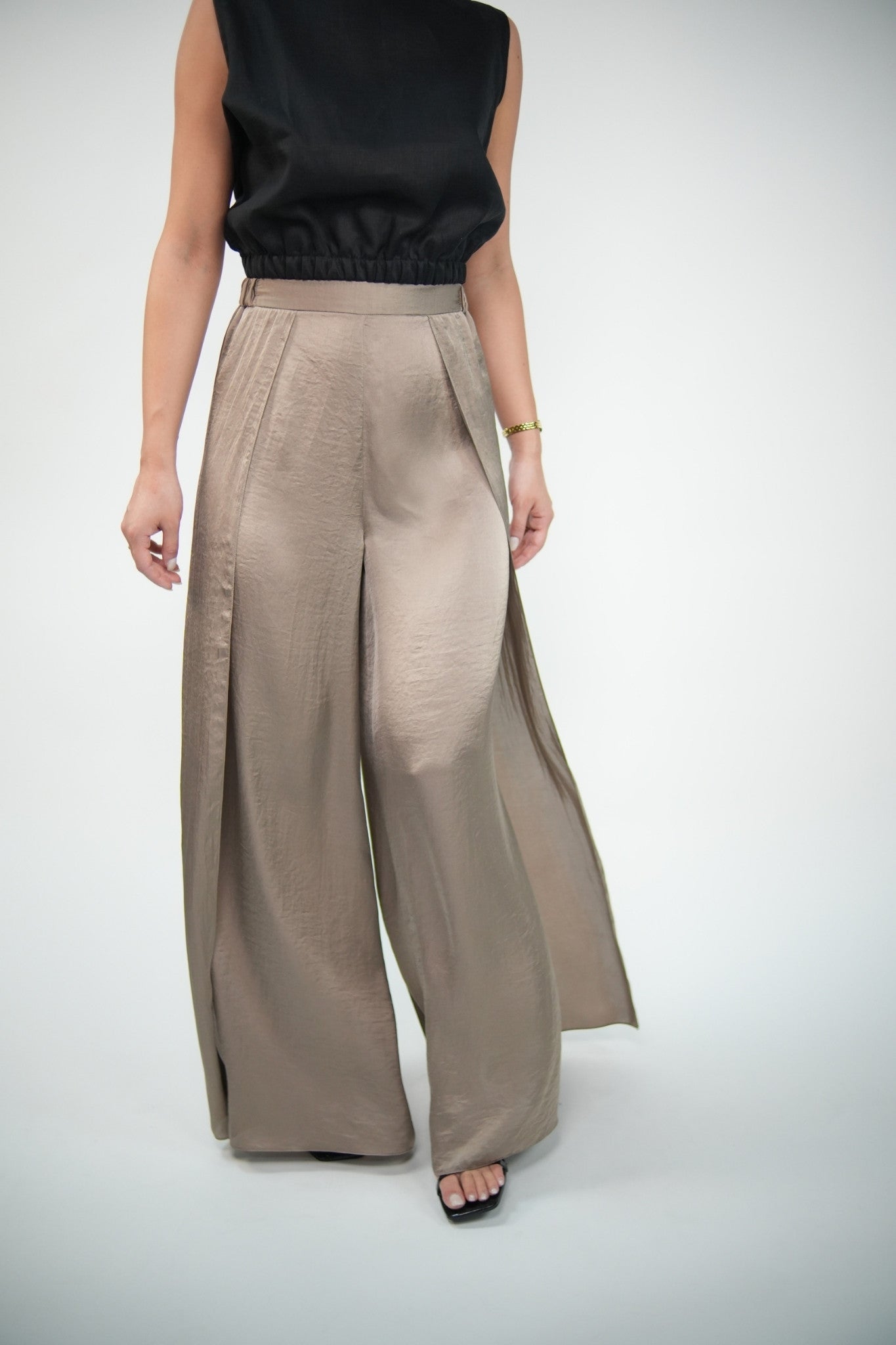 Free Flow Trouser - Golden Brown