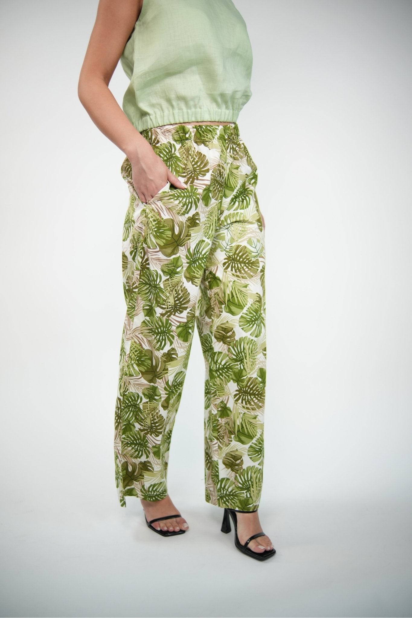 Casual Trouser in Green-Beige