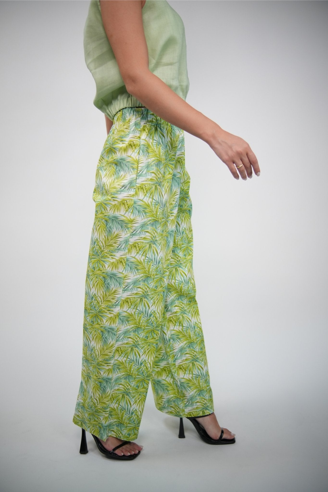 Casual Trouser in Green-Blue