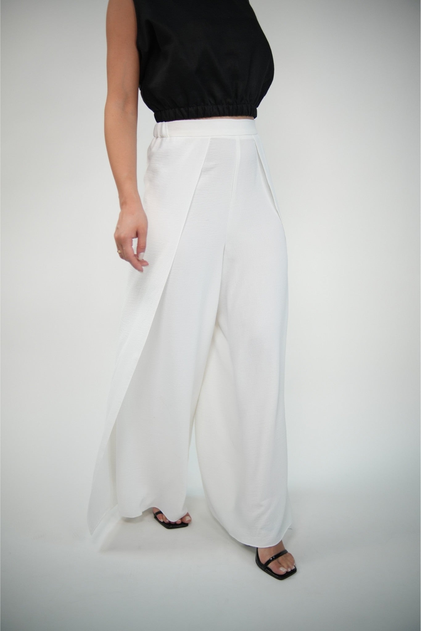 Free Flow Trouser - White